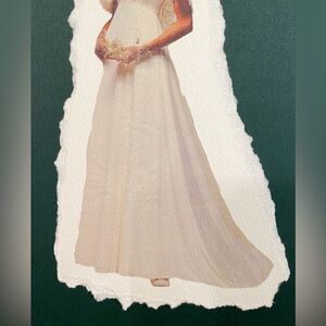 Vintage Elegant Timeless Style Wedding Gown